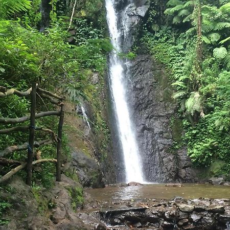 Hotel Oyo 93146 Lamin Indah Puncak Zewnętrze zdjęcie