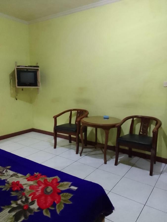 Hotel Oyo 93146 Lamin Indah Puncak Zewnętrze zdjęcie